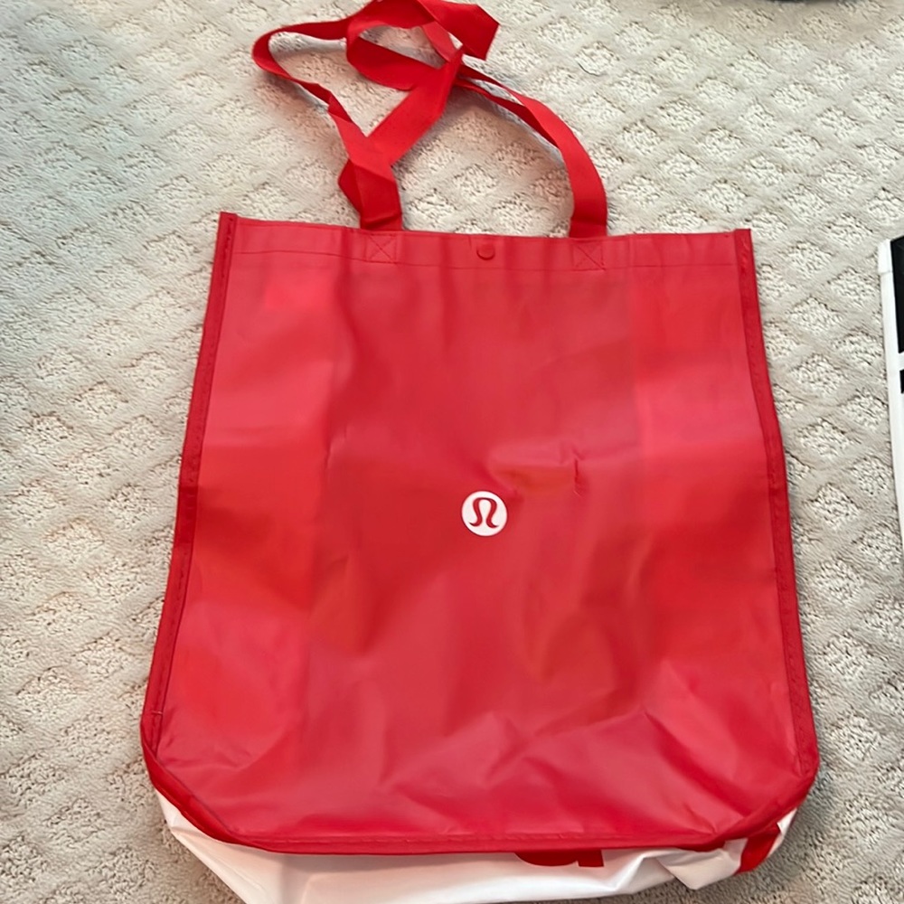 Red large lululemon bag